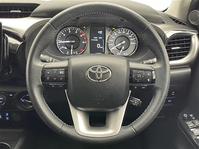 Toyota HILUX 2022 7678042-5
