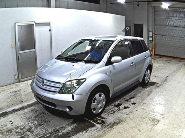 Toyota IST 2004 7676106-4