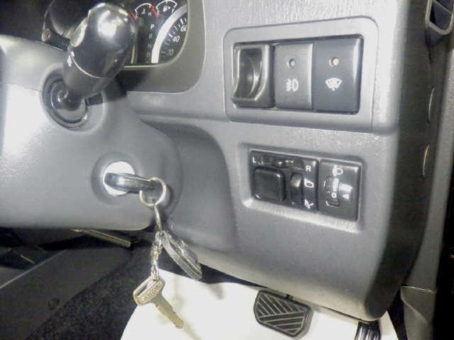 Suzuki JIMNY SIERRA 2013 7684565-6
