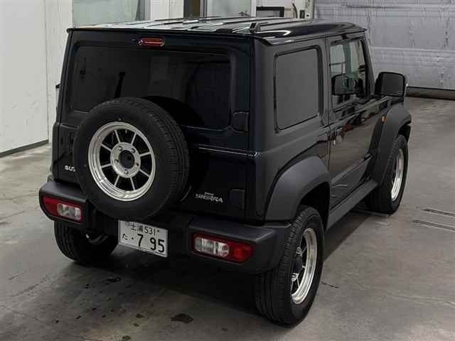Suzuki JIMNY SIERRA 2024 7684566-5
