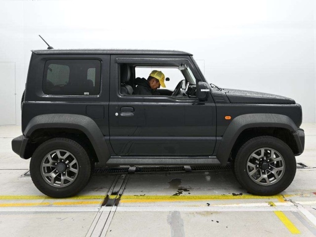 Suzuki JIMNY SIERRA 2021 7684627-3