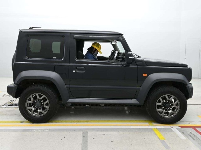 Suzuki JIMNY SIERRA 2022 7684641-3