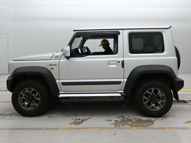Suzuki JIMNY SIERRA 2024 7684652-4