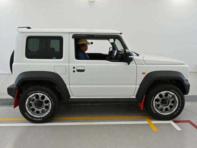 Suzuki JIMNY SIERRA 2022 7684653-3