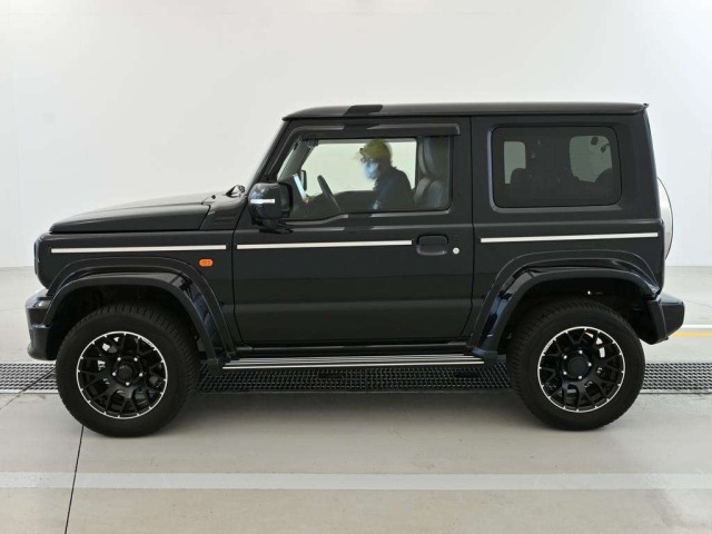 Suzuki JIMNY SIERRA 2024 7684660-4
