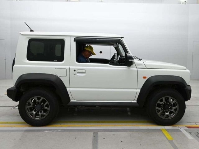 Suzuki JIMNY SIERRA 2022 7684688-3