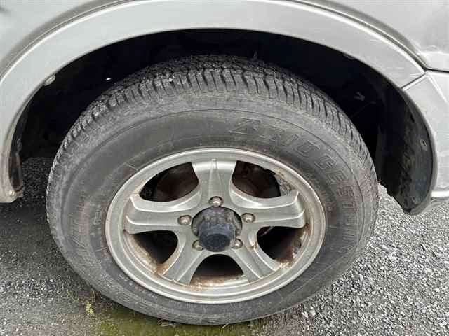 Suzuki JIMNY 2000 7675136-9