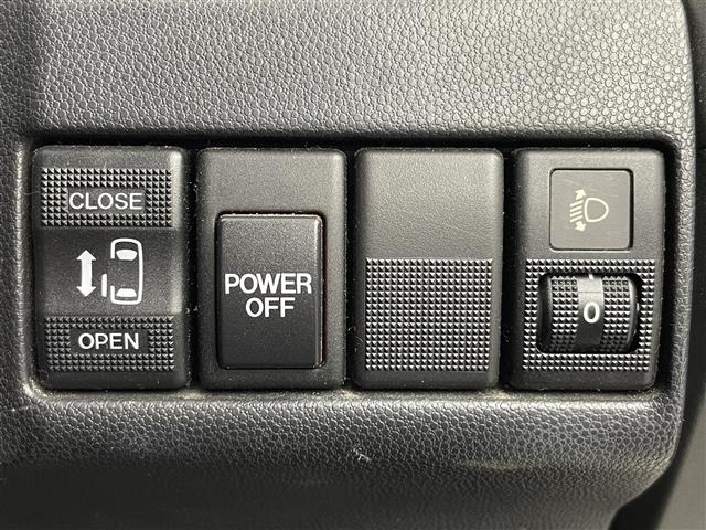 Nissan LAFESTA 2014 7676472-4