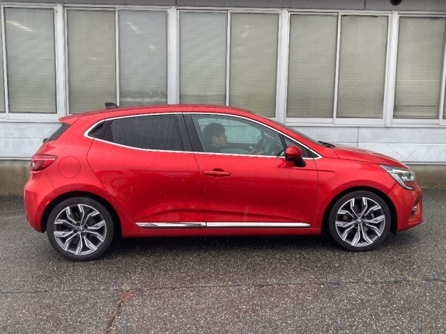 Renault LUTECIA 2021 7676958-3