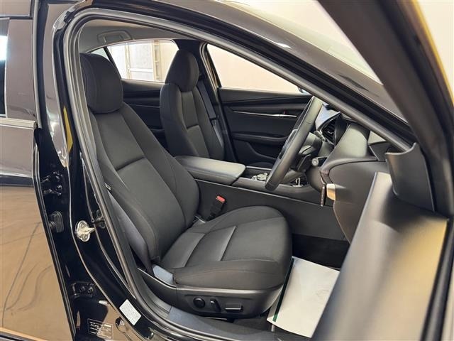 Mazda MAZDA3 2025 7686039-10