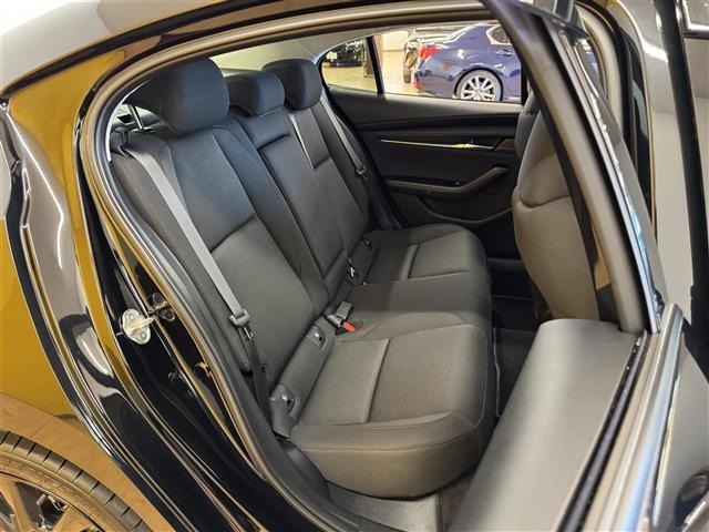 Mazda MAZDA3 2025 7686039-11