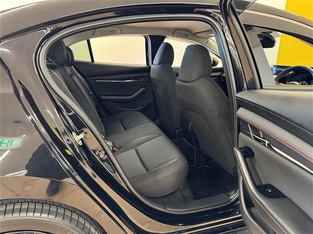 Mazda MAZDA3 2025 7686039-12