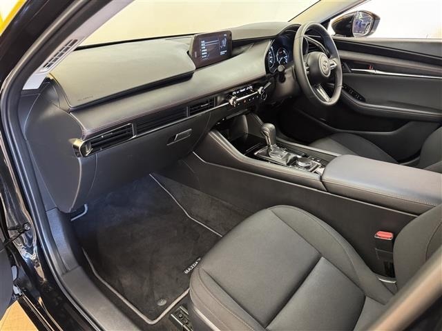 Mazda MAZDA3 2025 7686039-4
