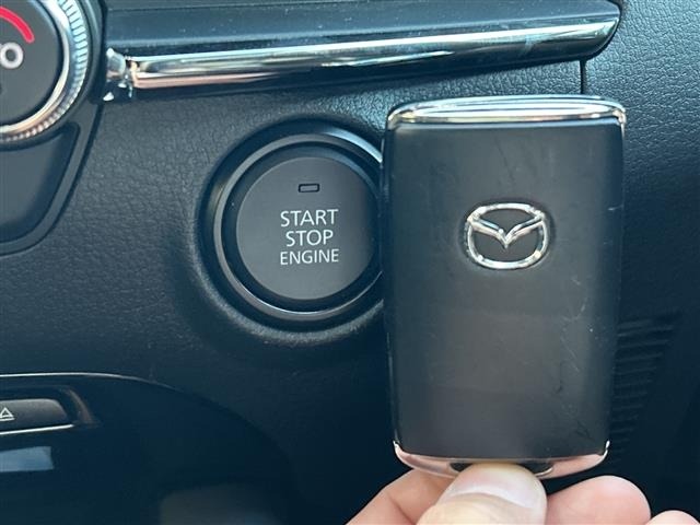 Mazda MAZDA3 2023 7686040-12