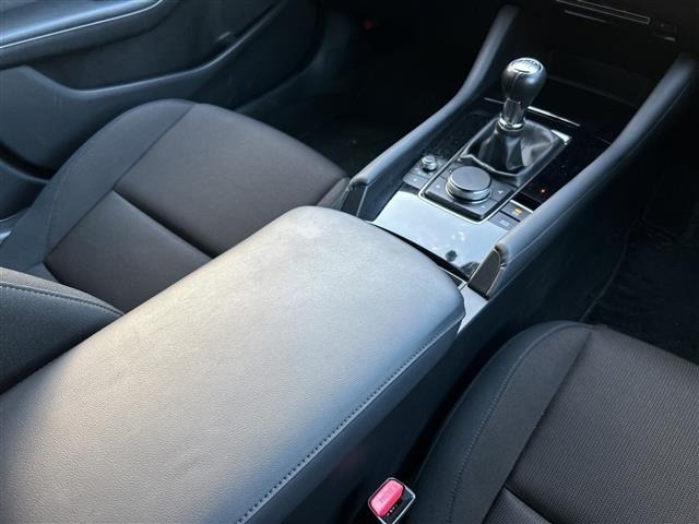 Mazda MAZDA3 2023 7686040-8