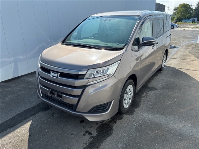 Toyota NOAH 2021 7688506-10