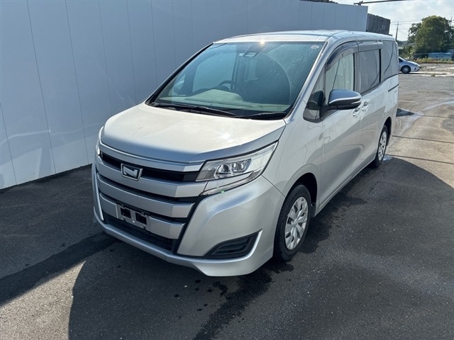 Toyota NOAH 2021 7688507-10