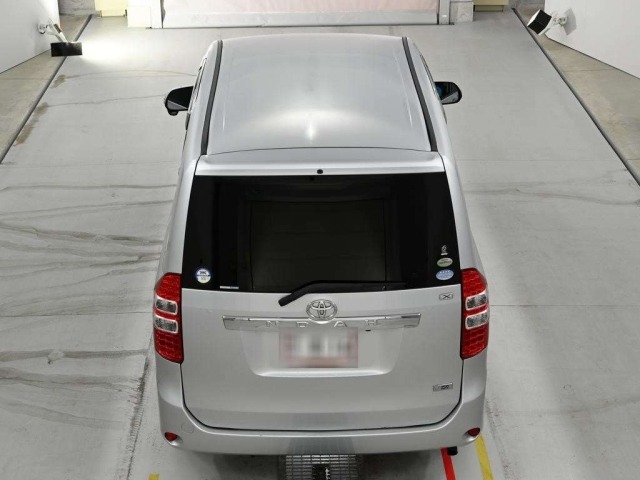 Toyota NOAH 2010 7688530-8