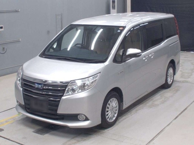 Toyota NOAH 2015 7688532-0