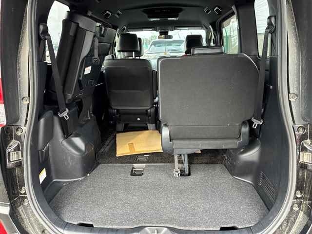 Toyota NOAH 2017 7688541-10