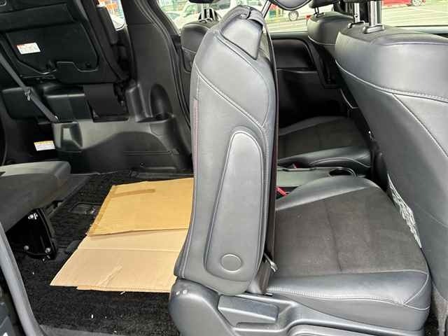Toyota NOAH 2017 7688541-8