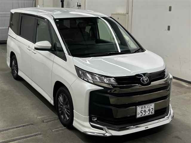 Toyota NOAH 2025 7688543-0