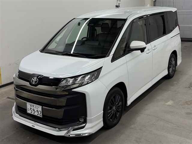 Toyota NOAH 2025 7688543-4