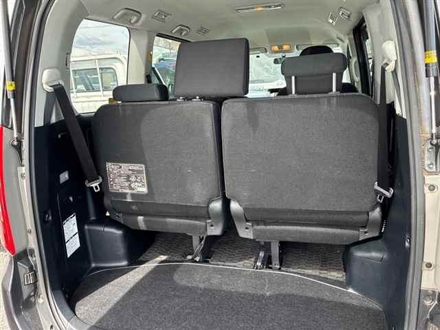 Toyota NOAH 2010 7688545-10