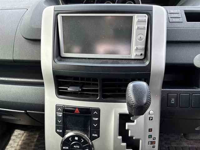 Toyota NOAH 2010 7688545-6