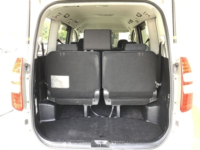 Toyota NOAH 2011 7688546-7