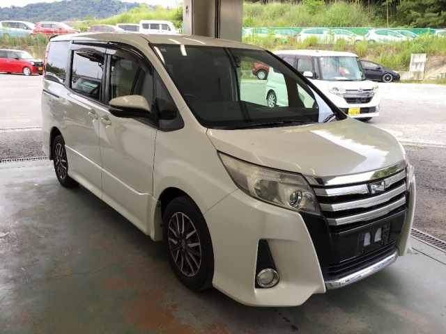 Toyota NOAH 2014 7688547-3