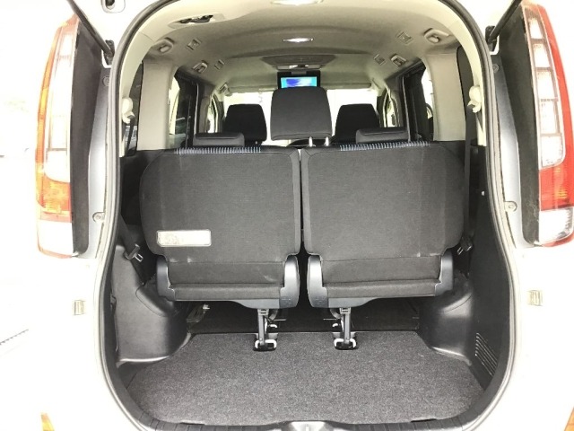 Toyota NOAH 2014 7688547-7
