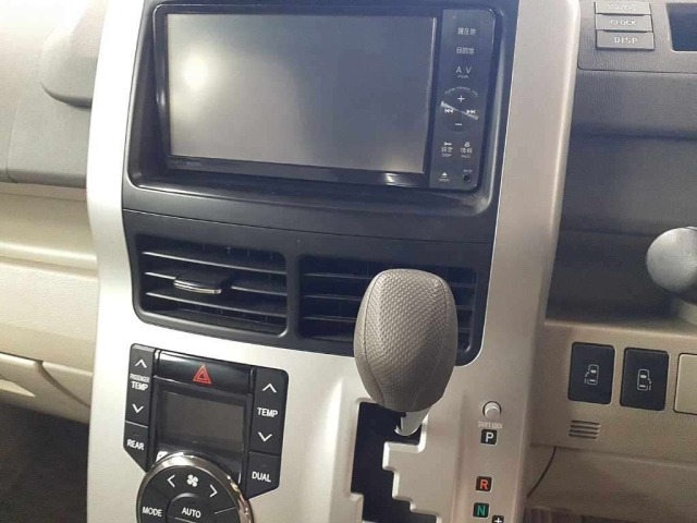 Toyota NOAH 2011 7688550-12