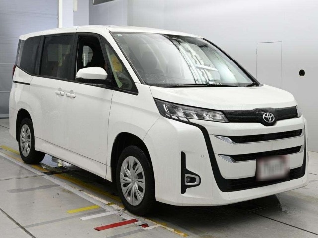 Toyota NOAH 2022 7688551-5