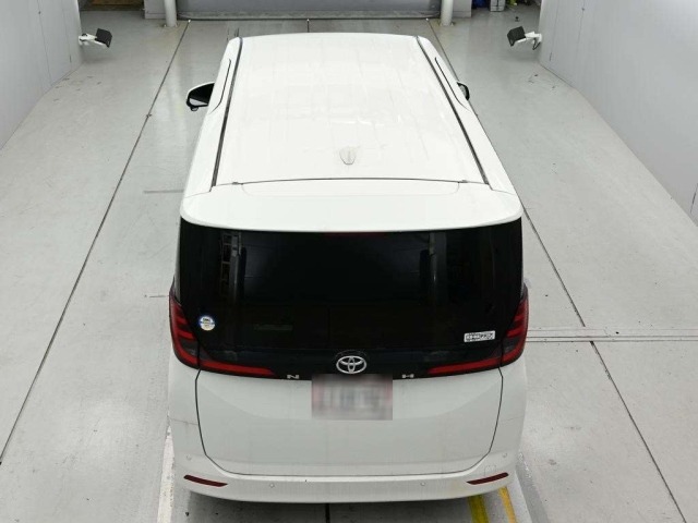 Toyota NOAH 2022 7688551-8