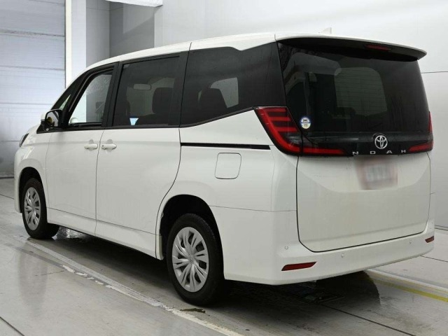 Toyota NOAH 2022 7688553-6
