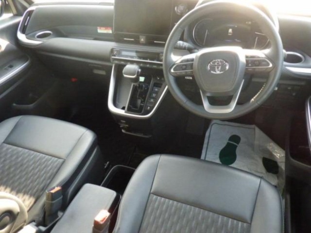 Toyota NOAH 2024 7688560-3