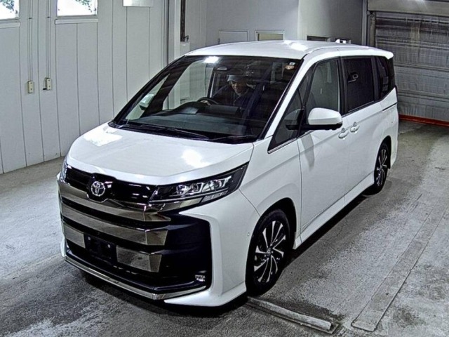 Toyota NOAH 2024 7688560-4