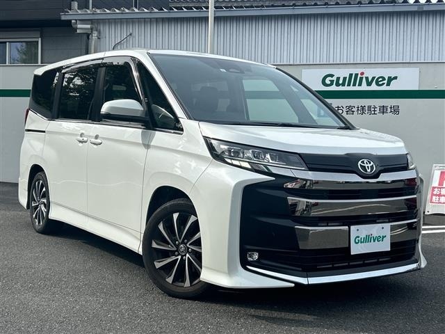 Toyota NOAH 2023 7688661-0
