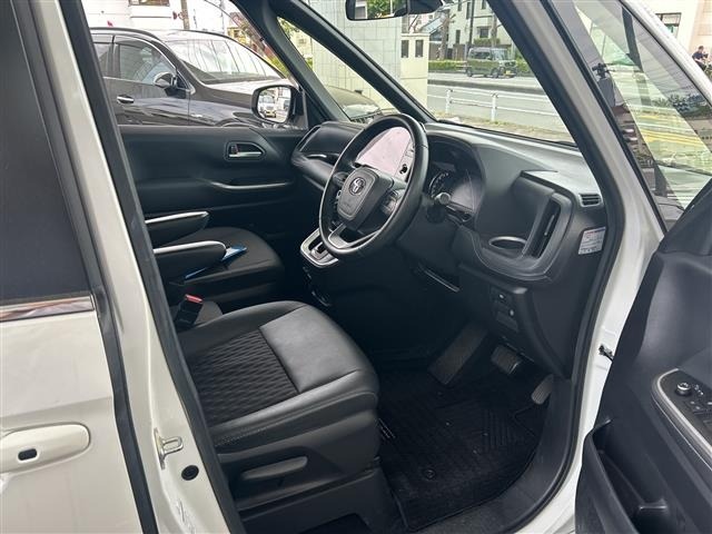 Toyota NOAH 2023 7688661-10