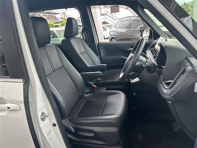 Toyota NOAH 2023 7688661-11