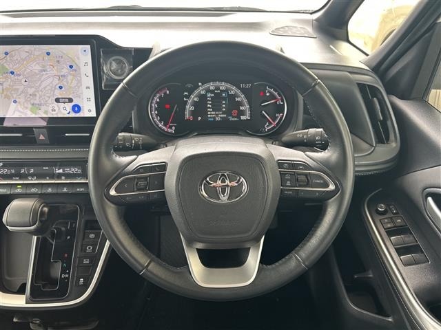 Toyota NOAH 2023 7688661-15