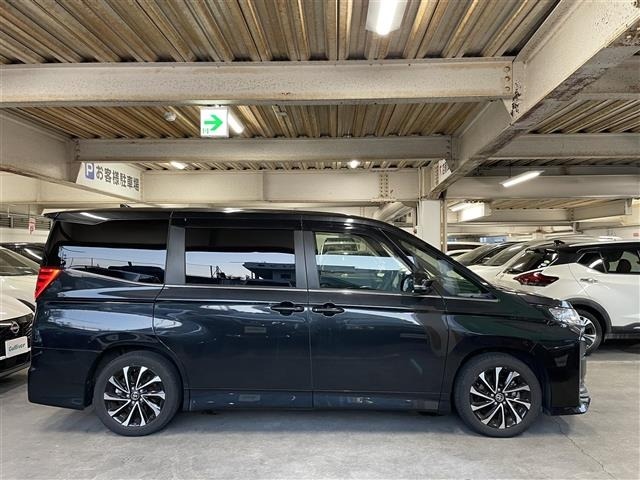 Toyota NOAH 2023 7688687-10