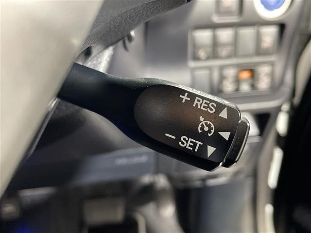 Toyota NOAH 2017 7688690-7