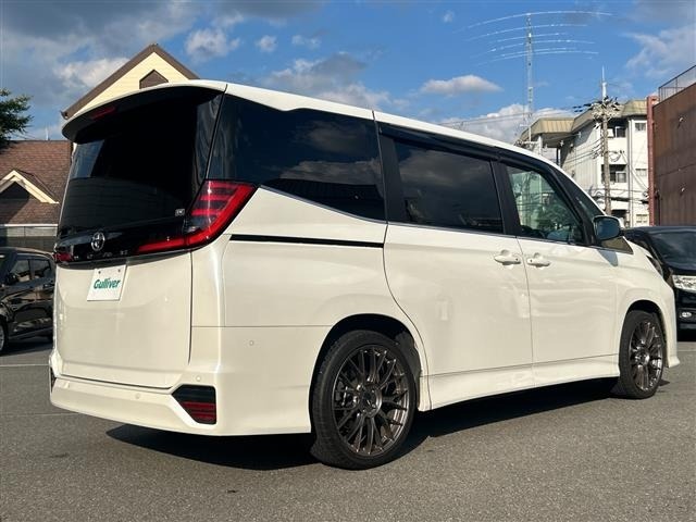 Toyota NOAH 2023 7688705-21