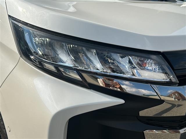 Toyota NOAH 2023 7688705-5