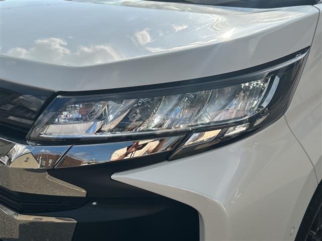 Toyota NOAH 2023 7688705-7
