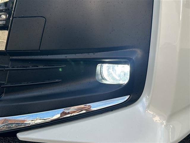 Toyota NOAH 2023 7688705-8