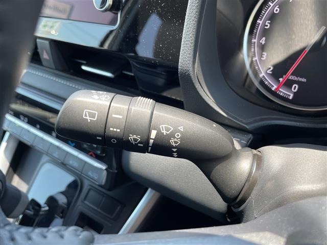 Toyota NOAH 2023 7688712-10