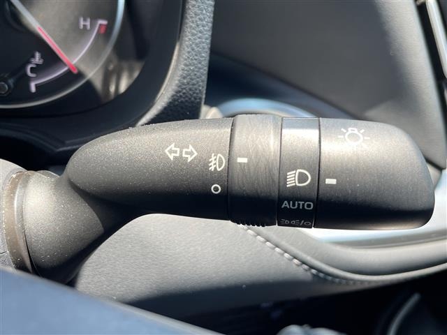 Toyota NOAH 2023 7688712-11